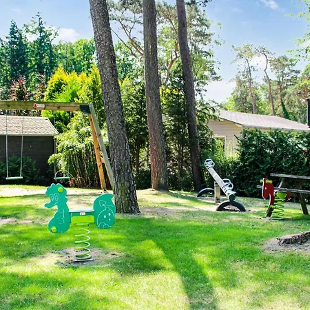 Casa de Férias Stunning In With 2 Bedrooms And Wifi