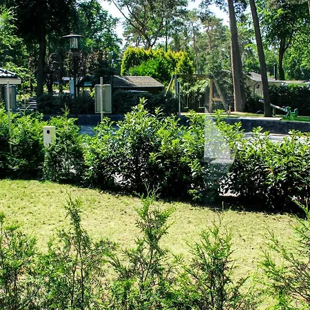 Stunning In With 2 Bedrooms And Wifi *