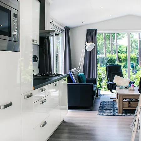 Stunning In With 2 Bedrooms And Wifi